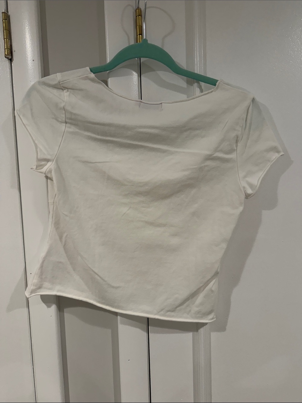 Women's Cream V-Neck Ruched Front Top - Picture 4 of 4